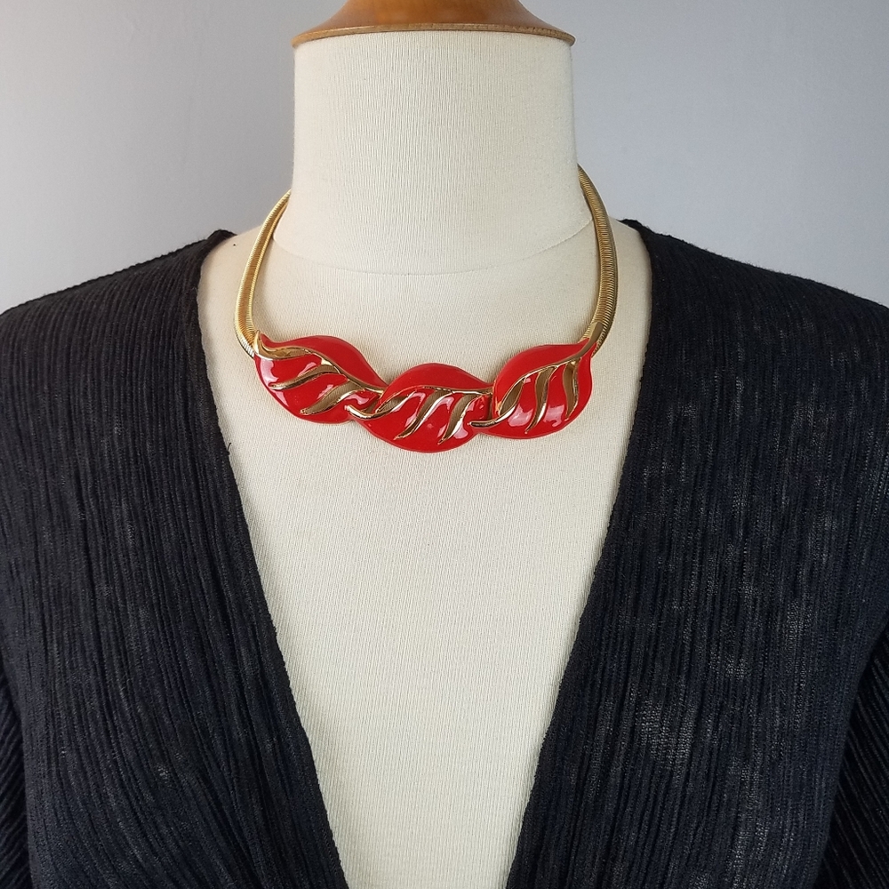Vintage Abstract Enamel Red Leaf Goldtone Necklace